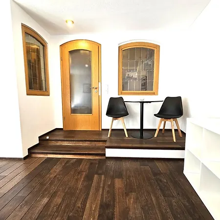 아파트 Old Town *