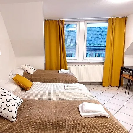 Old Town Apartment *